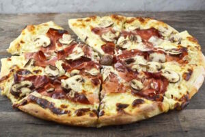 Pizza Speck e Funghi